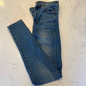 American Eagle High-Rise Skinny Jeans